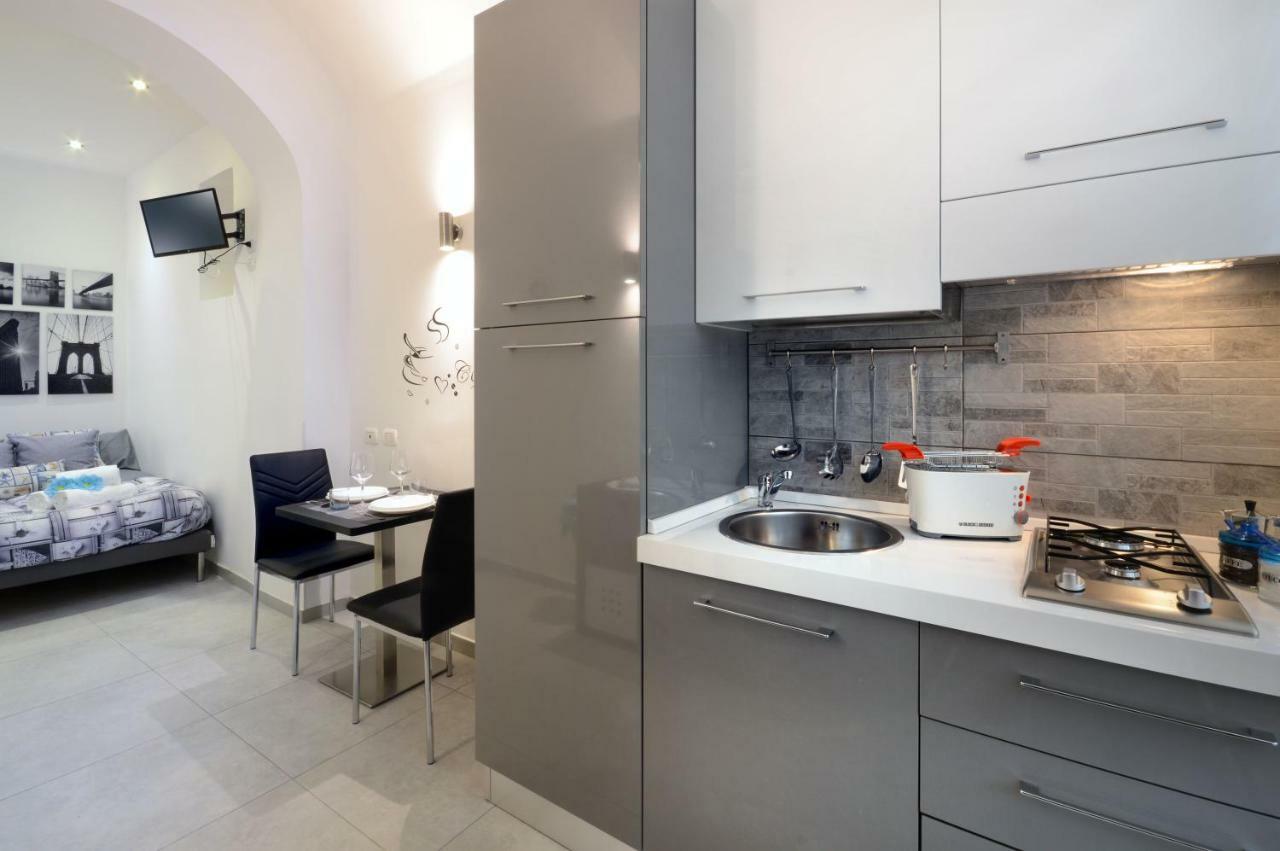 Alexandra Exclusive Apartment Napoli Exterior foto